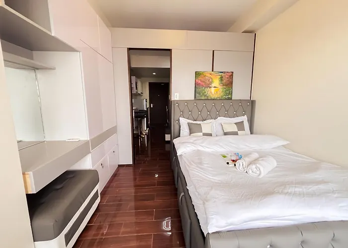 Skyexecutive At Air Residences Makati Wifi Netflix I Air 5155 Manila