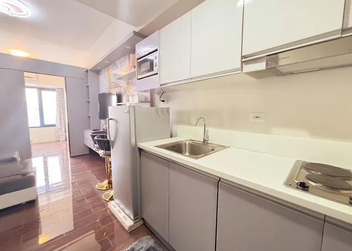 Apartment Skyexecutive At Air Residences Makati Wifi Netflix I Air 5155 *