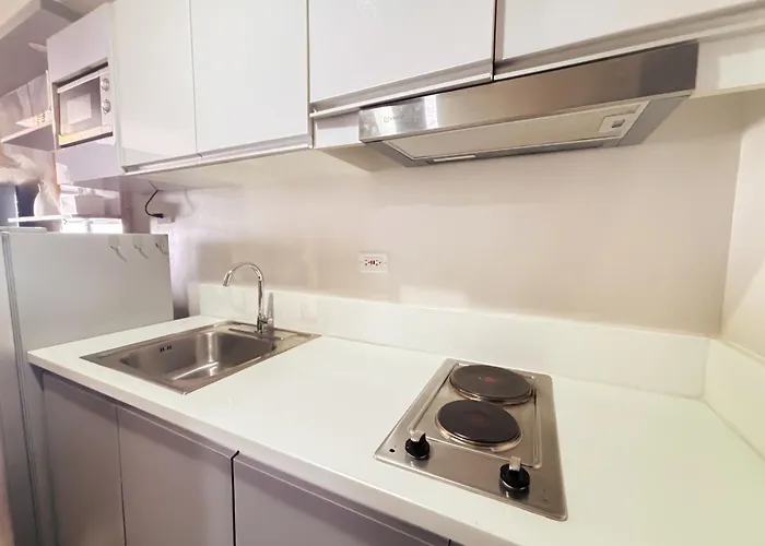 Apartment Skyexecutive At Air Residences Makati Wifi Netflix I Air 5155