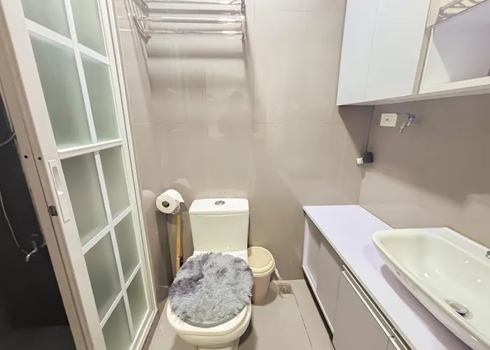 Apartment Skyexecutive At Air Residences Makati Wifi Netflix I Air 5155 Manila